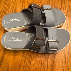 Cloudsteppers by Clarks Gray Sandals Adjustable Comfort